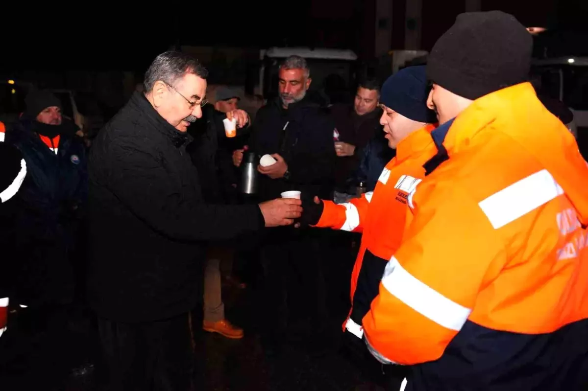 Odabaşı\'dan karla mücadele ekiplerine ziyaret