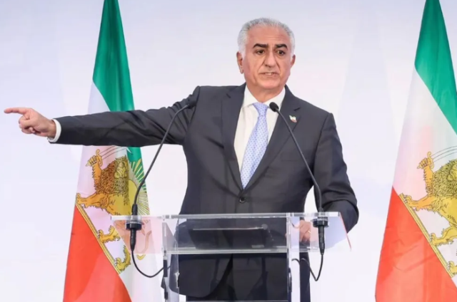 Pehlevi'den yeni mesaj: Binlerce polis ve asker baskıya katılmamak için işe gitmiyor