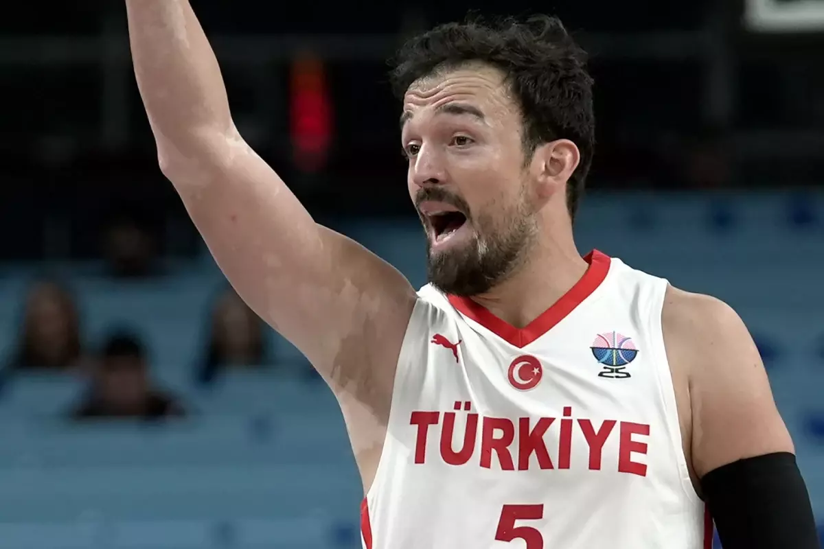 Sertaç Şanlı, Türkiye\'ye Beşiktaş formasıyla geri döndü