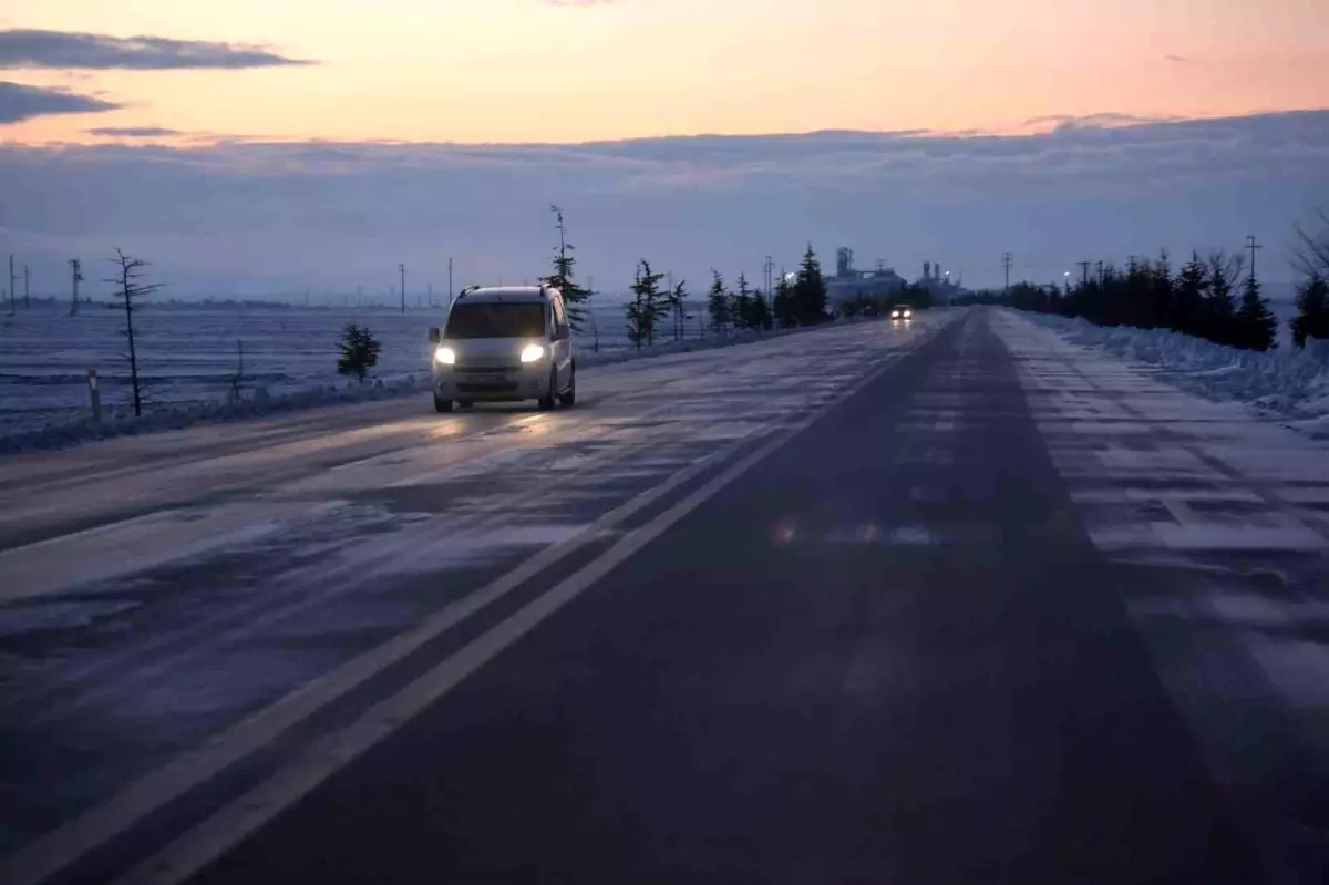 Kış Aylarında Sürücülere Buzlanma Uyarısı