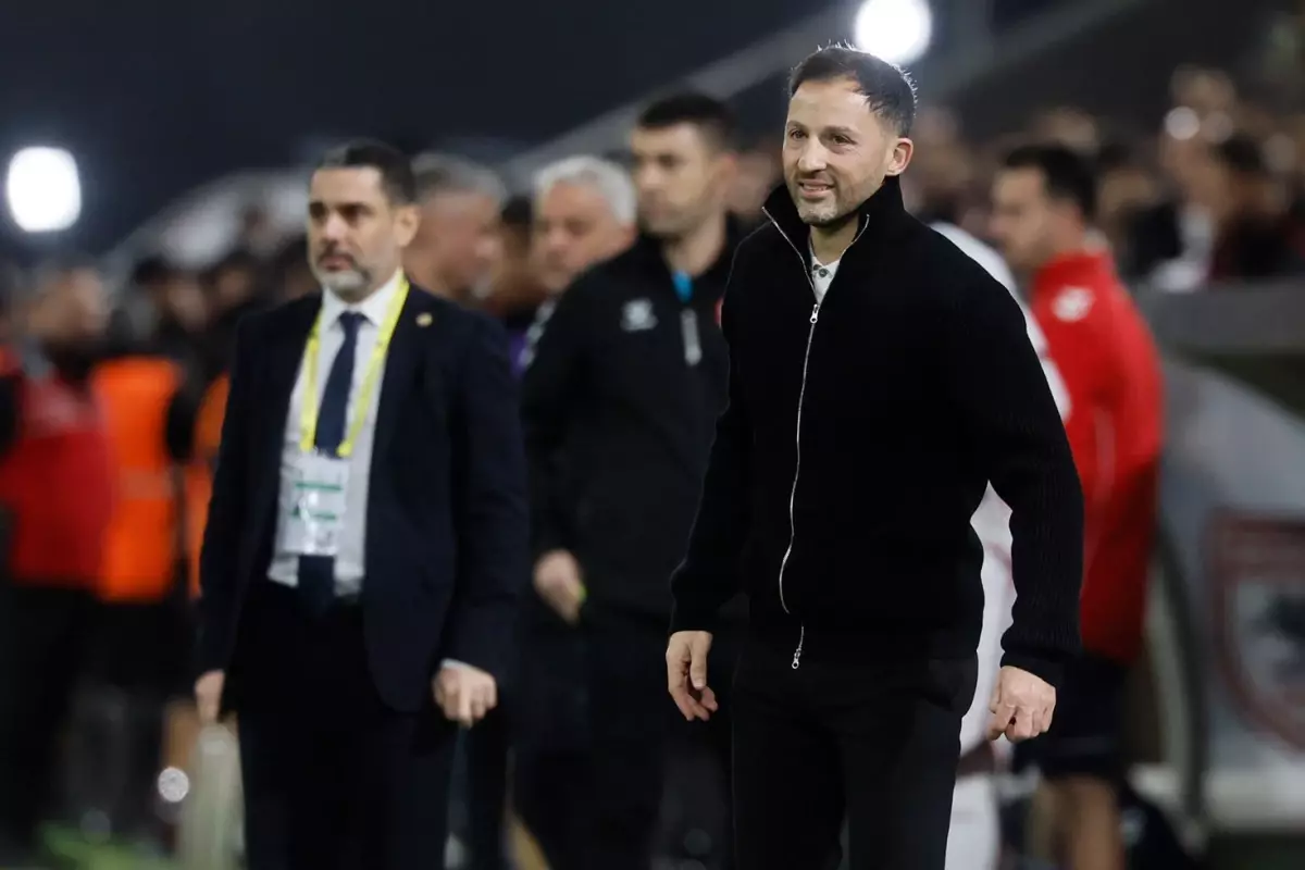Tedesco, Fenerbahçelilerin yüzünü güldüren haberi verdi: İmkanı yok