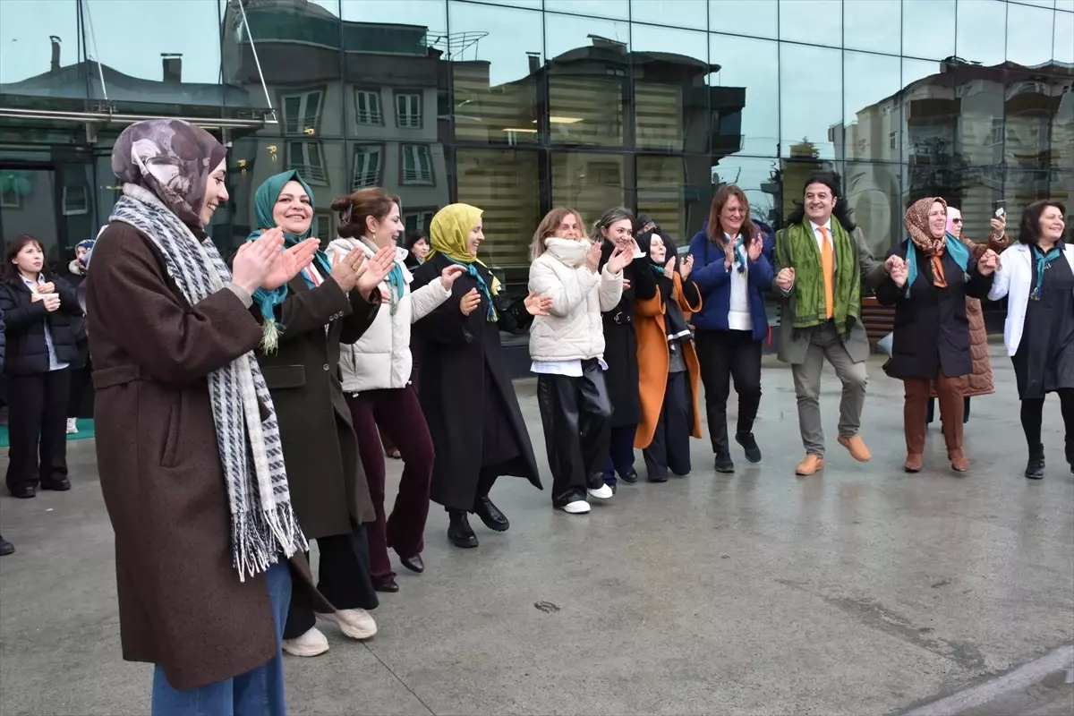 Serviks Kanseri Farkındalığı Etkinliği Trabzon\'da