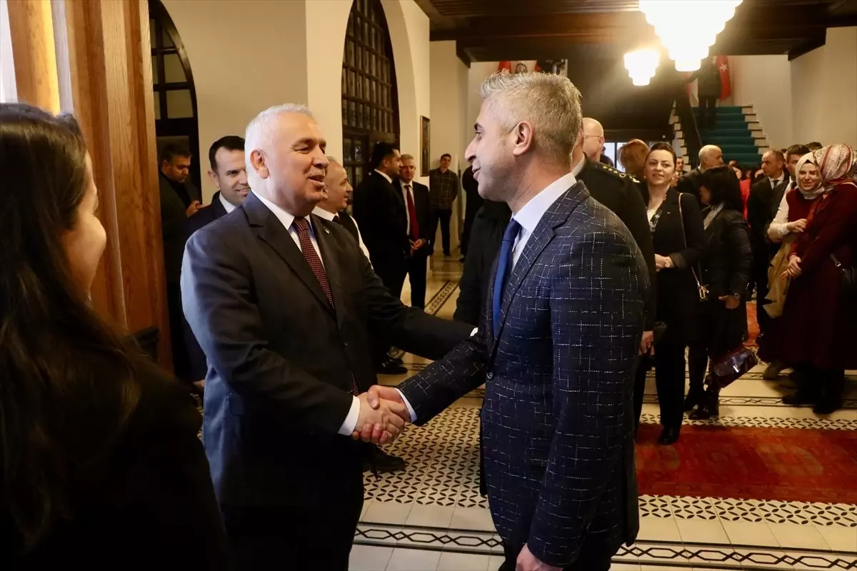 Vali Aziz Yıldırım\'a Veda Töreni