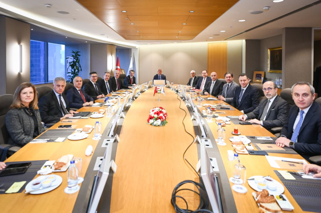 Turizm Gündemi, Bakan Ersoy ve Bankalar Birliği ile Masaya Yatırıldı Turizm Gündemi, Bakan Ersoy ve Bankalar Birliği ile Masaya Yatırıldı