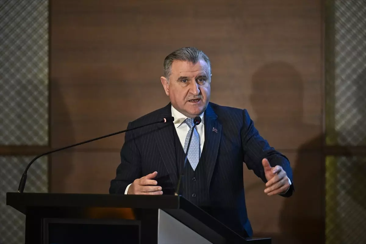 Bakan Bak, İstanbul\'un 2027 Avrupa Oyunları\'na Ev Sahipliği Yapacağına İnanıyor