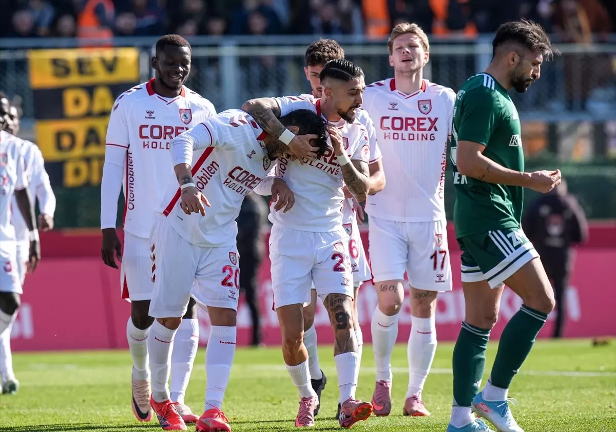 Samsunspor\'un Kupadaki Gözalıcı Galibiyeti