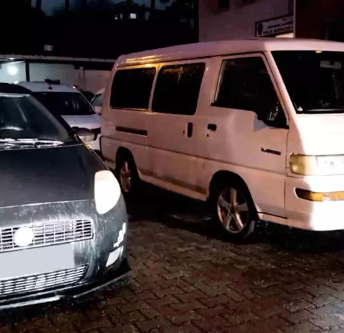 Çanakkale\'de 33 Kaçak Göçmen Yakalandı