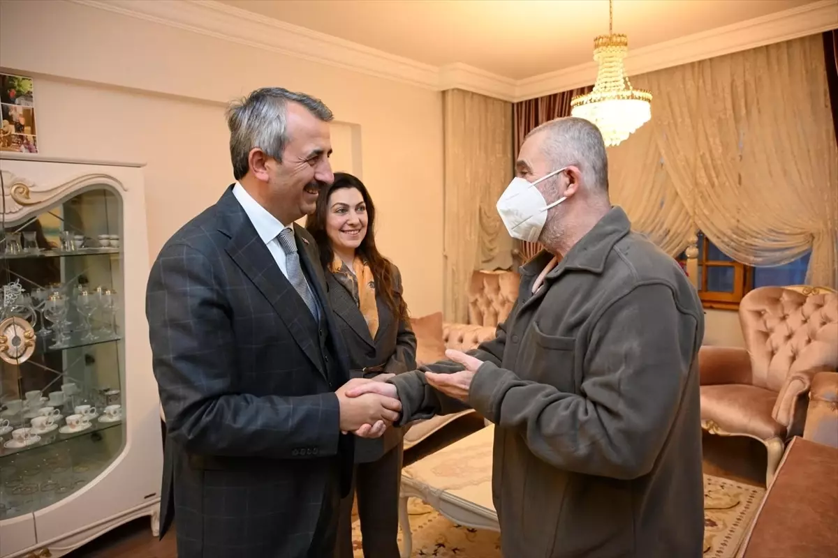 Vali Sezer Sporcuları Kabul Etti