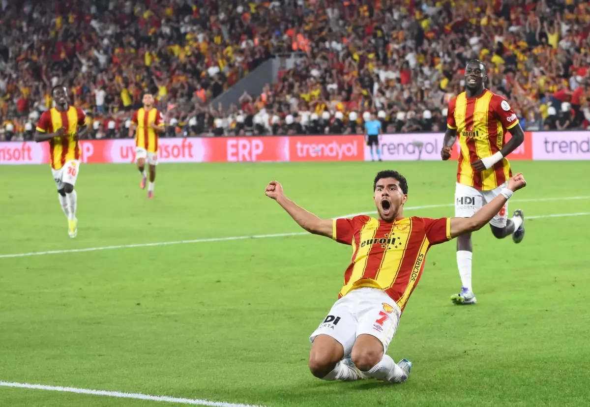 Göztepe, Ruan ve Sabra ile Yolları Ayırmak İstiyor