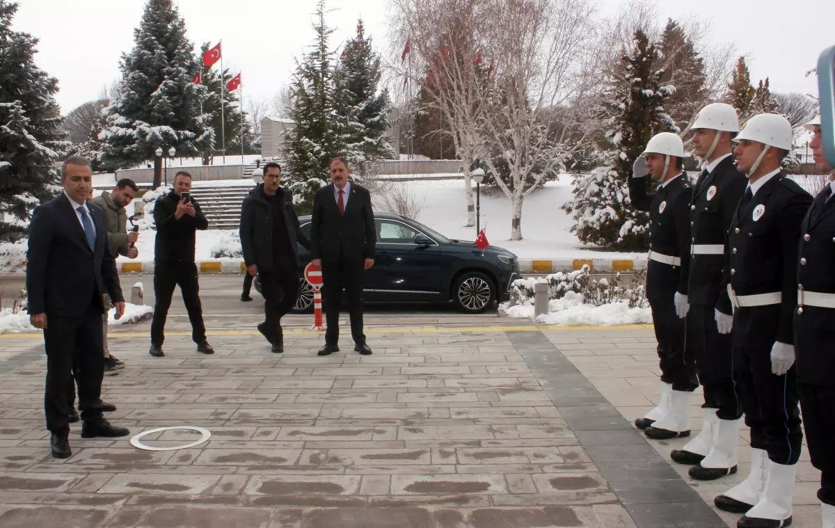 Hayrettin Çiçek, Karaman Valiliği Görevine Başladı