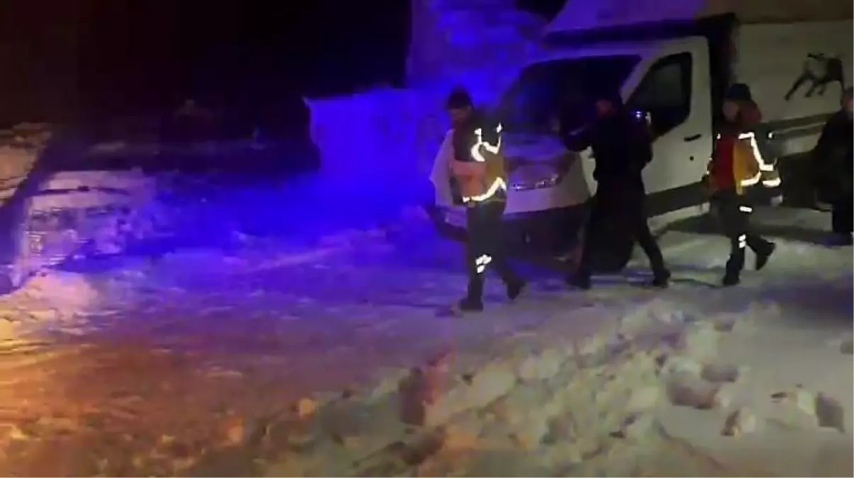 Zorlu Koşullarda Bebek Kurtarıldı