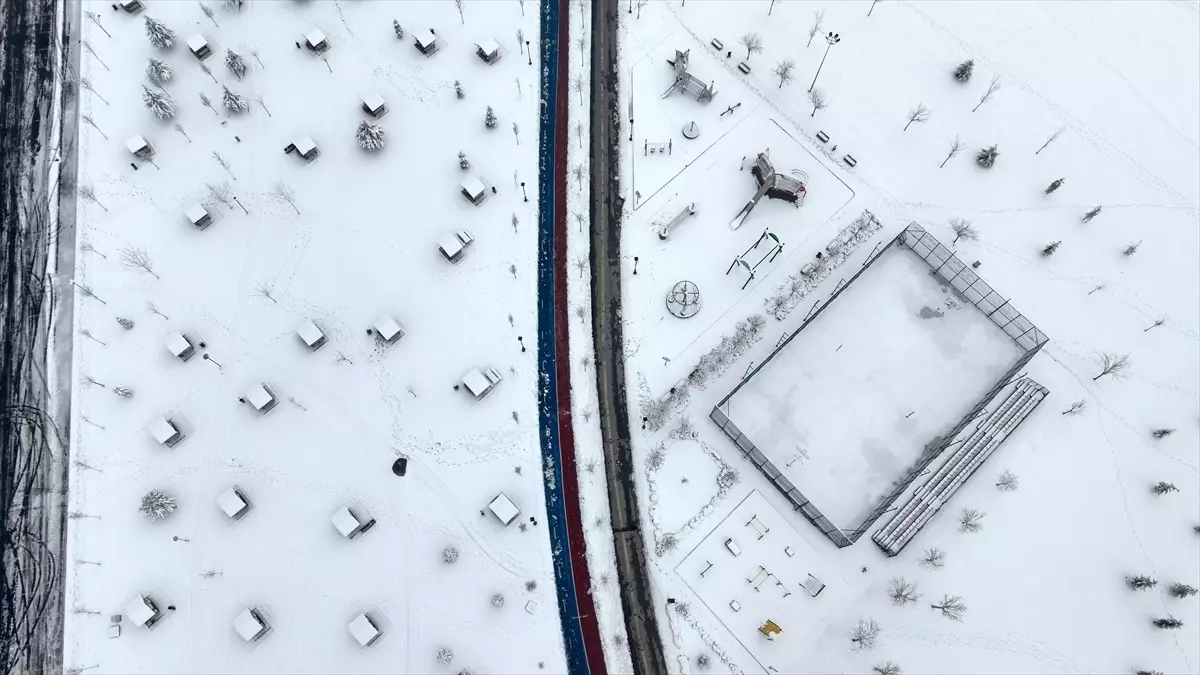 Kayseri\'de kar ve sis manzaraları dronla görüntülendi