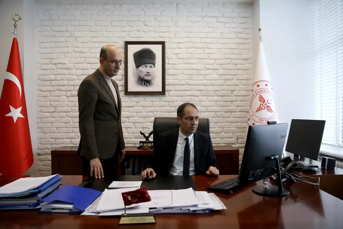 Kayseri Sağlık Müdürü \'Yılın Kareleri\' Oylamasına Katıldı