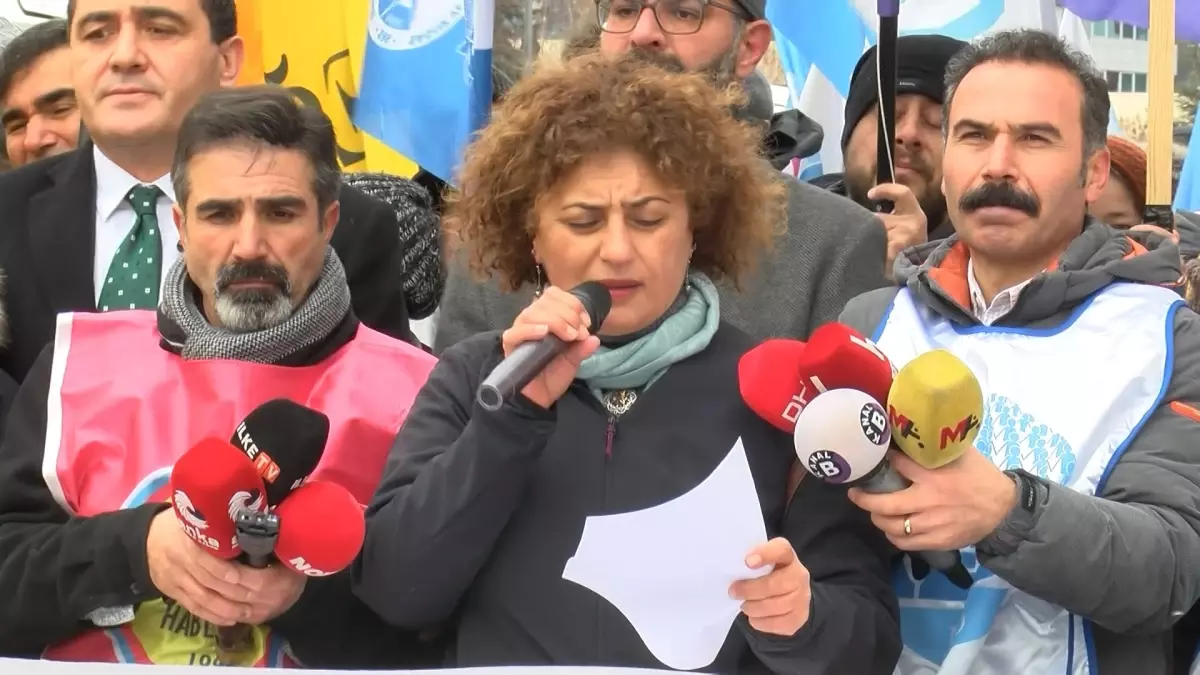 KESK\'ten Ek Zam Talepleri İçin Eylem