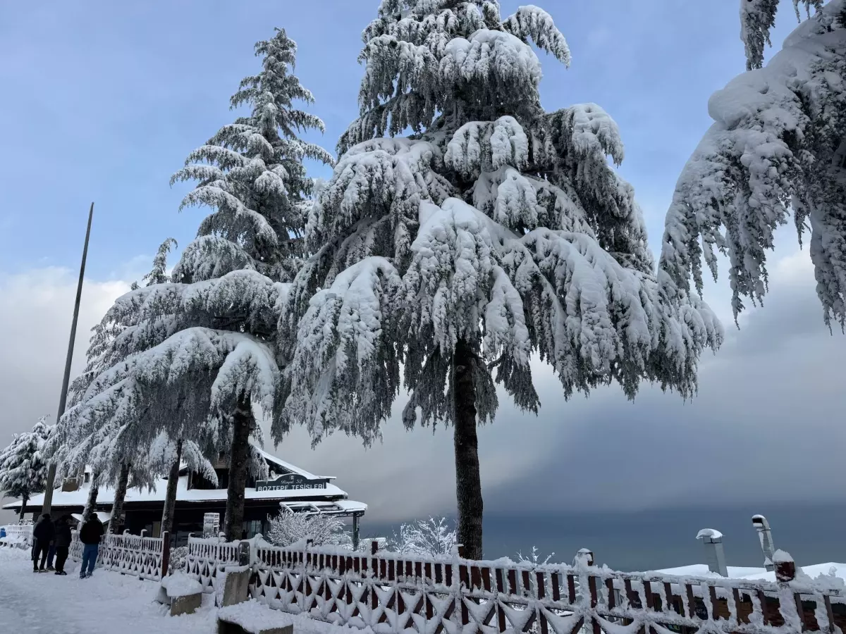Ordu\'da Kar Yağışı Nedeniyle Eğitime Ara