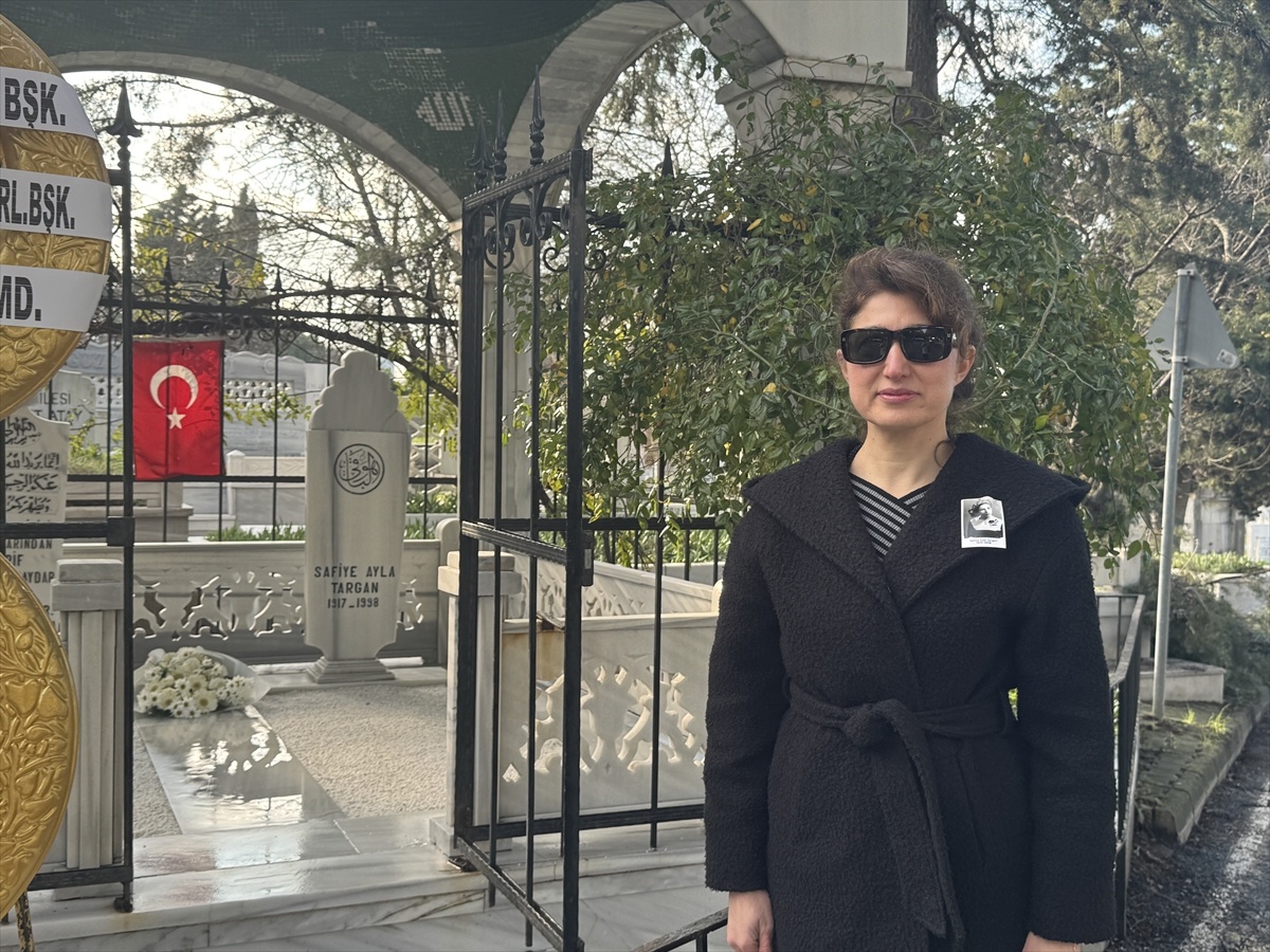 Safiye Ayla 28 Y l D n m nde An ld Son Dakika
