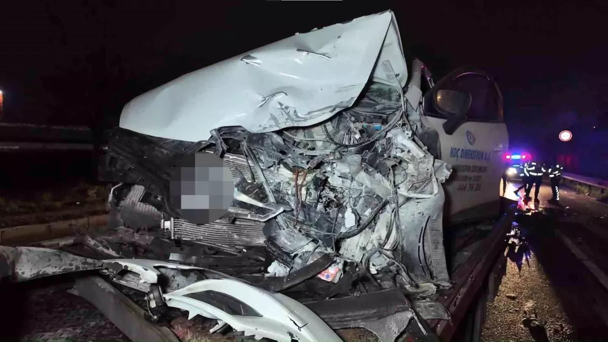 Sancaktepe\'de Kaza: 2 Yaralı