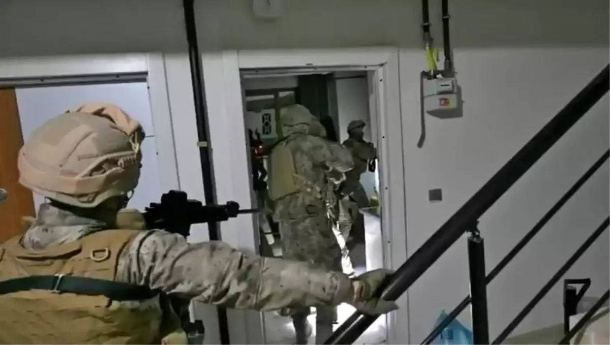 Adıyaman\'da Silahlı Operasyon: 22 Gözaltı