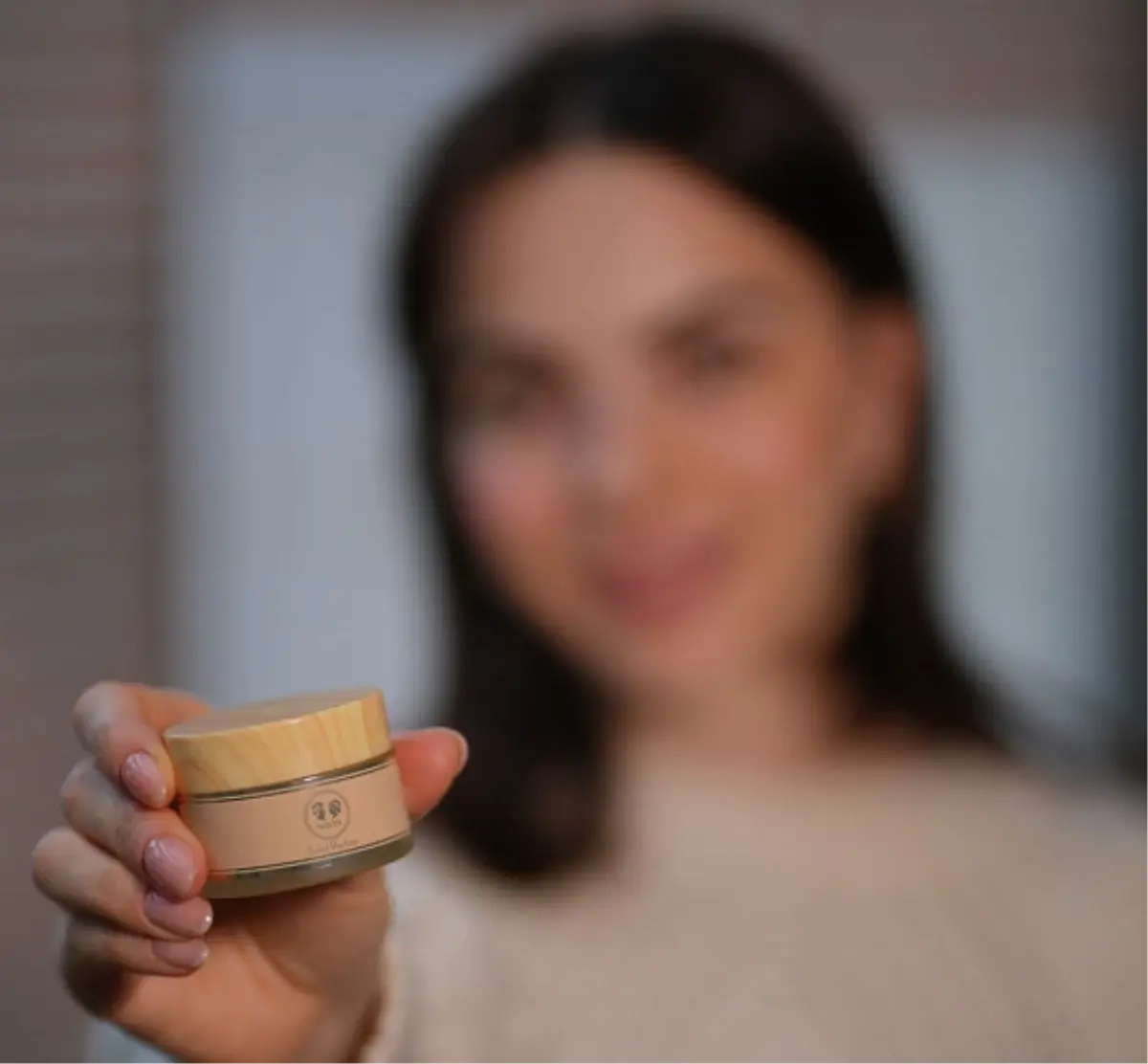 Solid (Katı) Parfüme İlgi Büyüyor: 2026\'nın Öne Çıkan Parfümleri Hangileri?