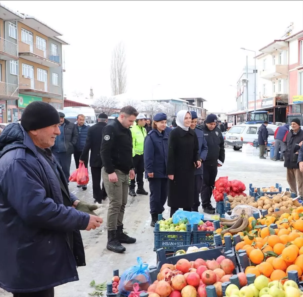 Kaymakam Orhan Pazar Yerini Ziyaret Etti