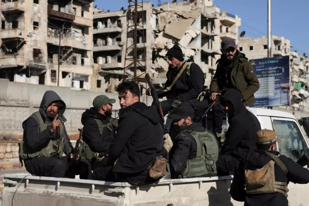 Suriye: Aranan suçlular ve eski rejim unsurları terör örgütü YPG/SDG saflarında