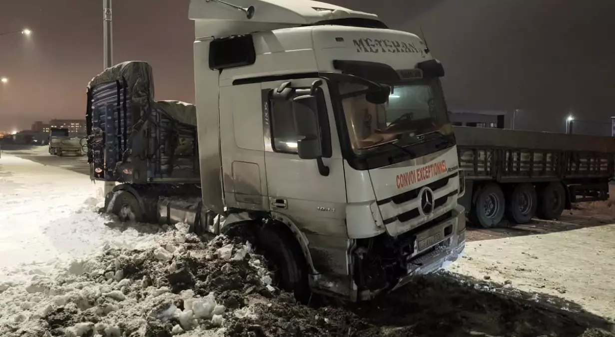 Tatvan\'da Trafik Kazası: 1 Yaralı