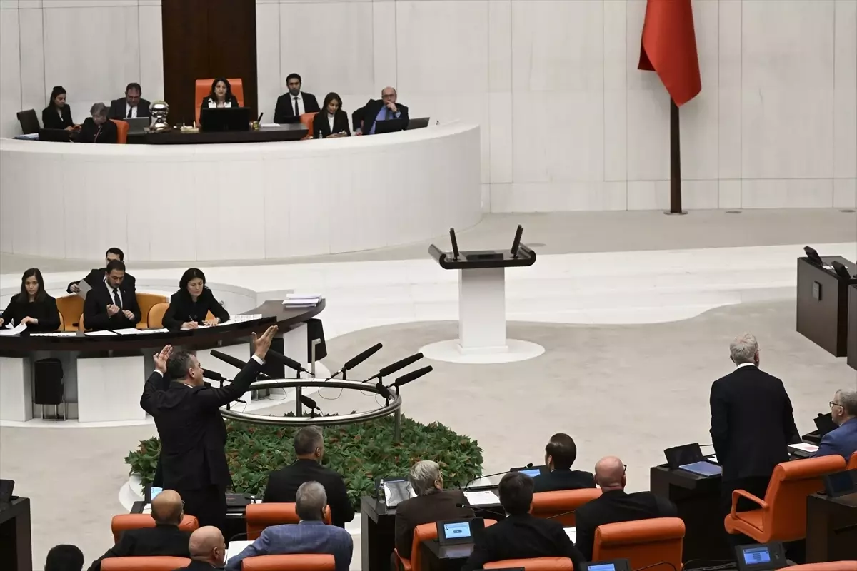 AK Parti Grup Başkanvekili Yenişehirlioğlu: \'Hiçbir Suriyeliyi Mezhebine Göre Ayırmadık\'