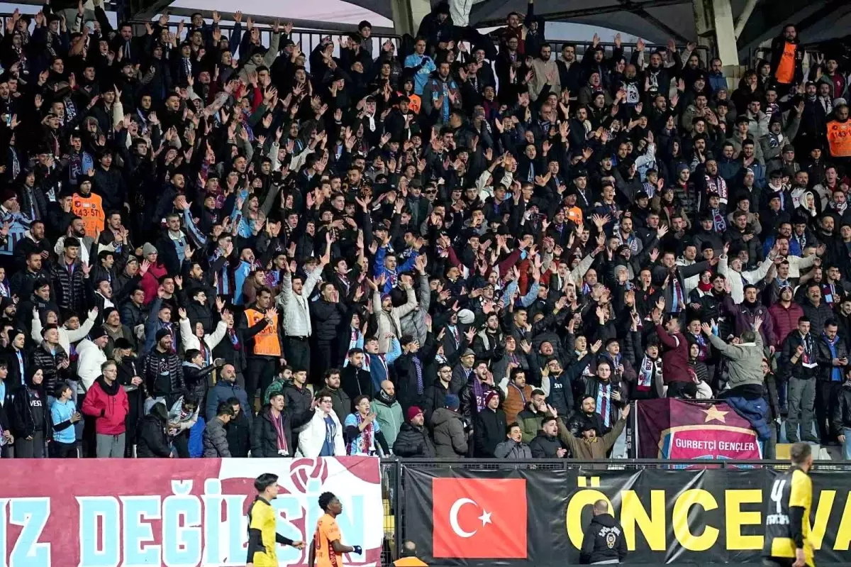 Trabzonspor, İstanbulspor\'u 6-1 Yendi
