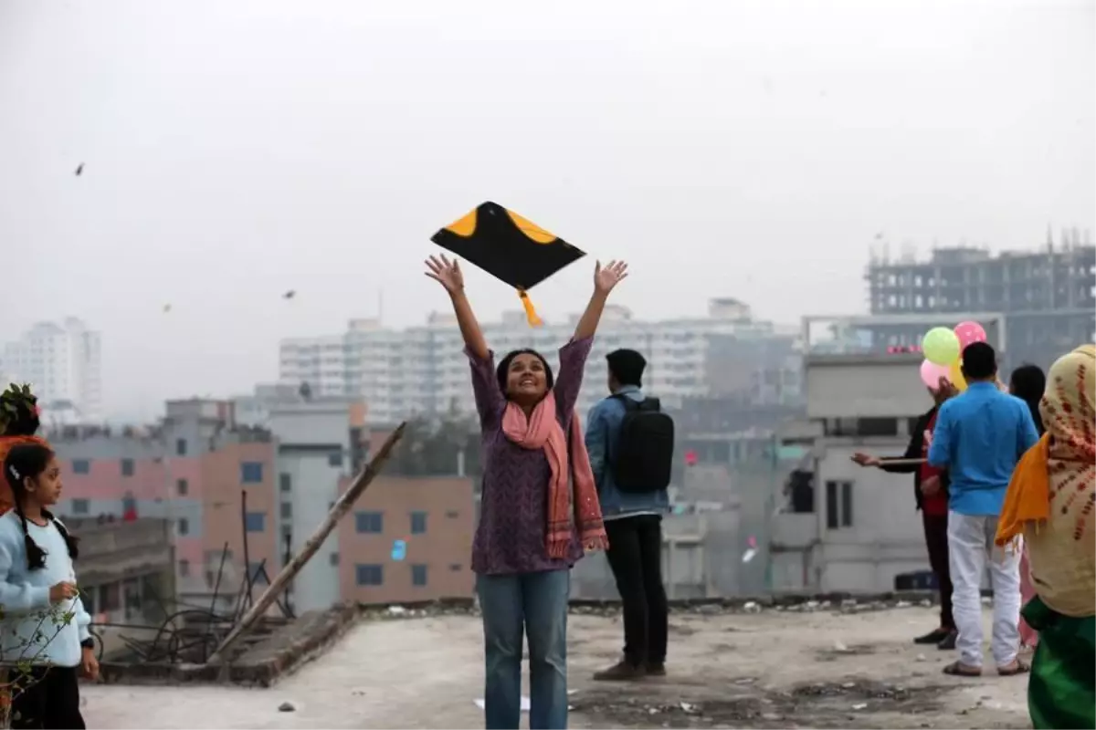 Bangladeş\'te Renkli Sakrain Festivali