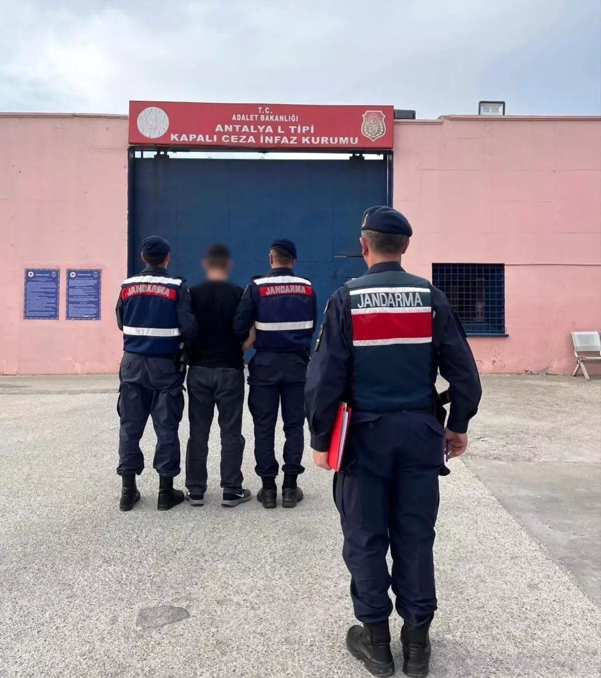 Firari Hükümlü Yakalandı