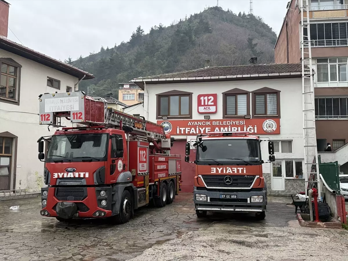 Ayancık İtfaiyesi 2025\'te 160 Olayı Kurtardı