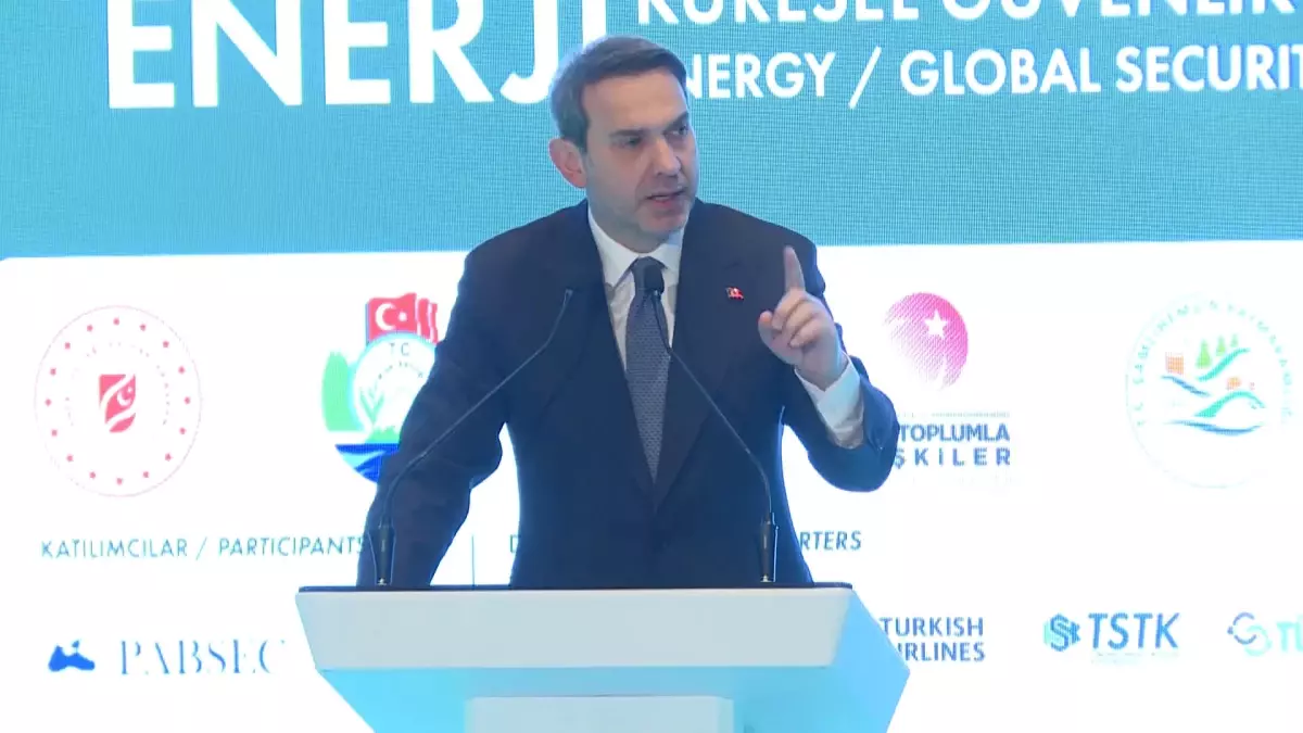 Bakan Bayraktar\'dan Ayder Forumu\'nda net mesaj: Dışa bağımlılığı bitireceğiz