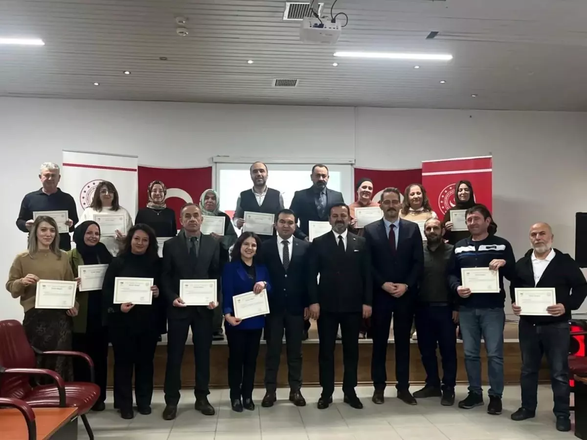 Bilecik\'te Modüler Aile Eğitim Sertifika Töreni