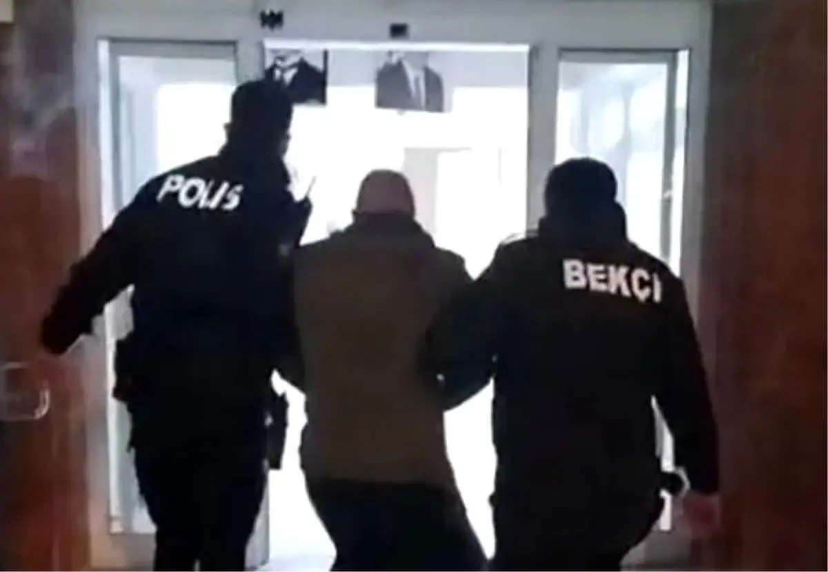 Firari Hükümlü İzmir\'de Yakalandı