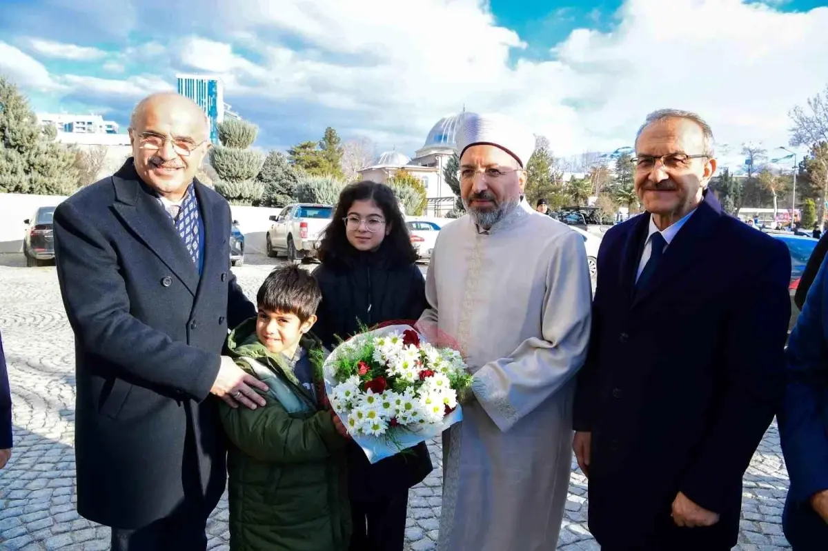 Diyanet İşleri Başkanından Başkan Er\'e cami teşekkürü