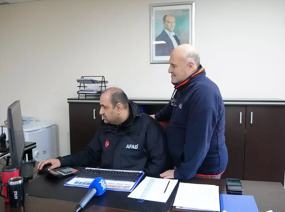 AFAD Yetkilileri \'Yılın Kareleri\' Oylamasında