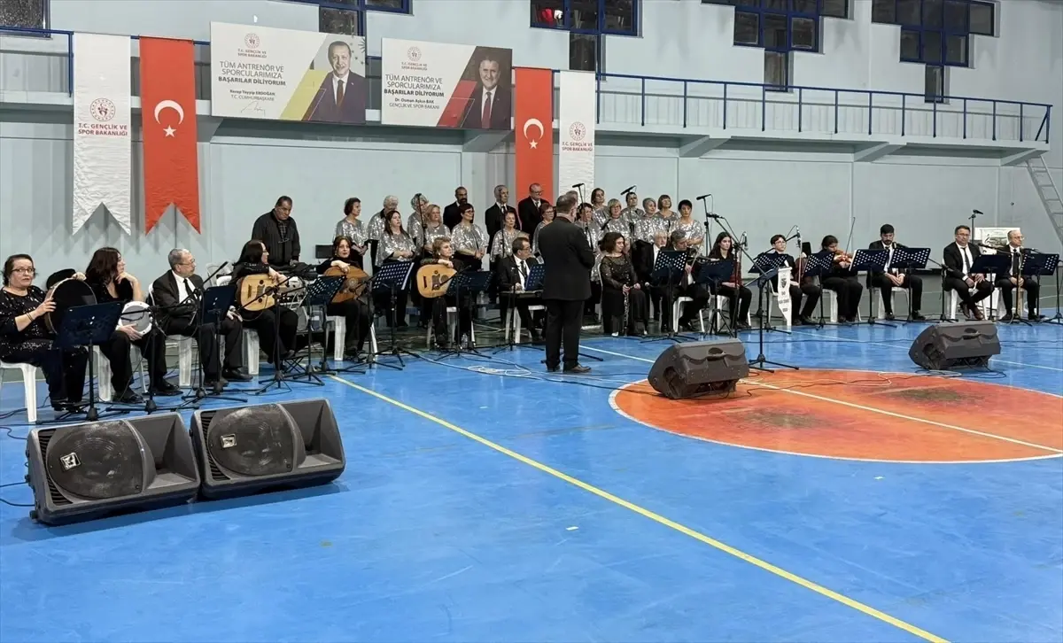 Durağan\'da Türk Halk Müziği Konsseri