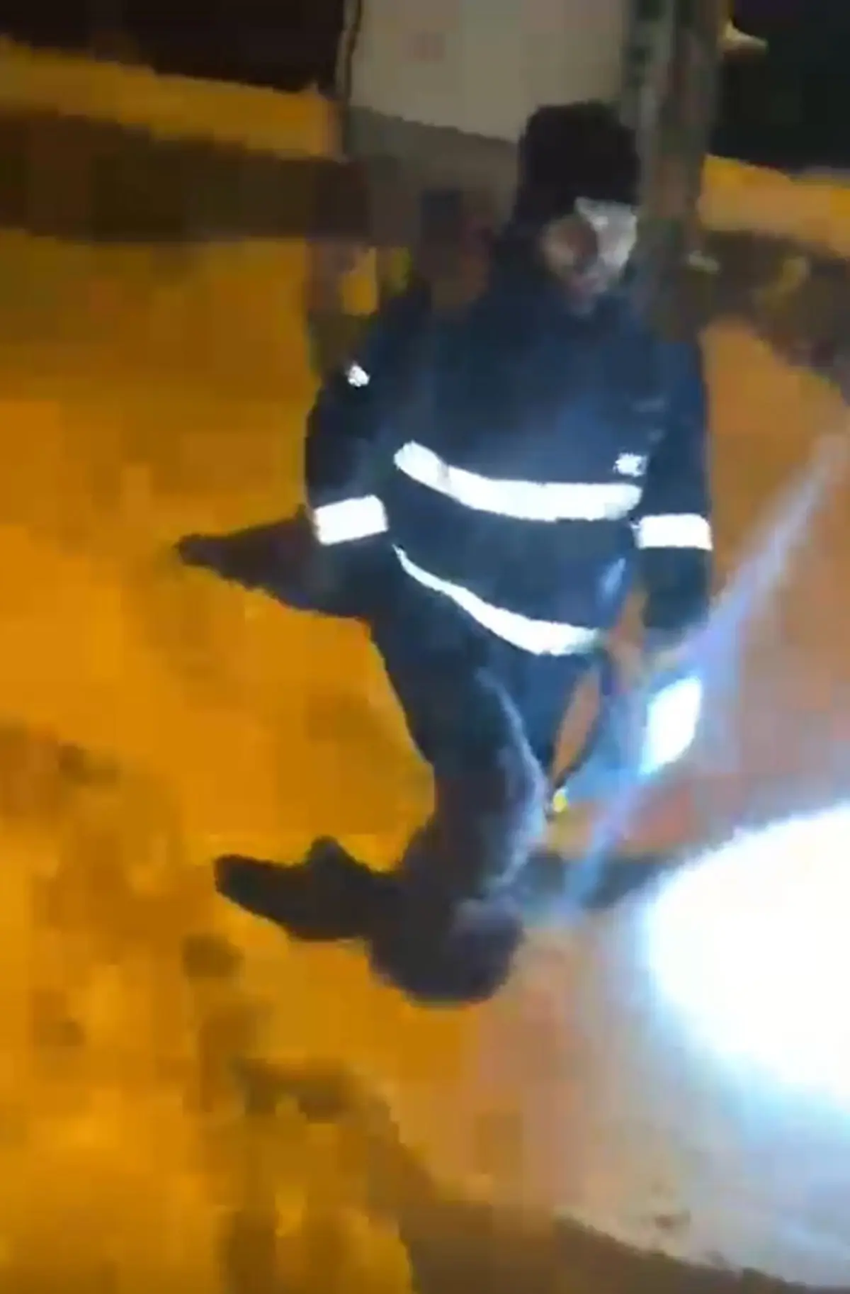 Kars\'ta Fırtına Elektrik Hatlarını Vurdu