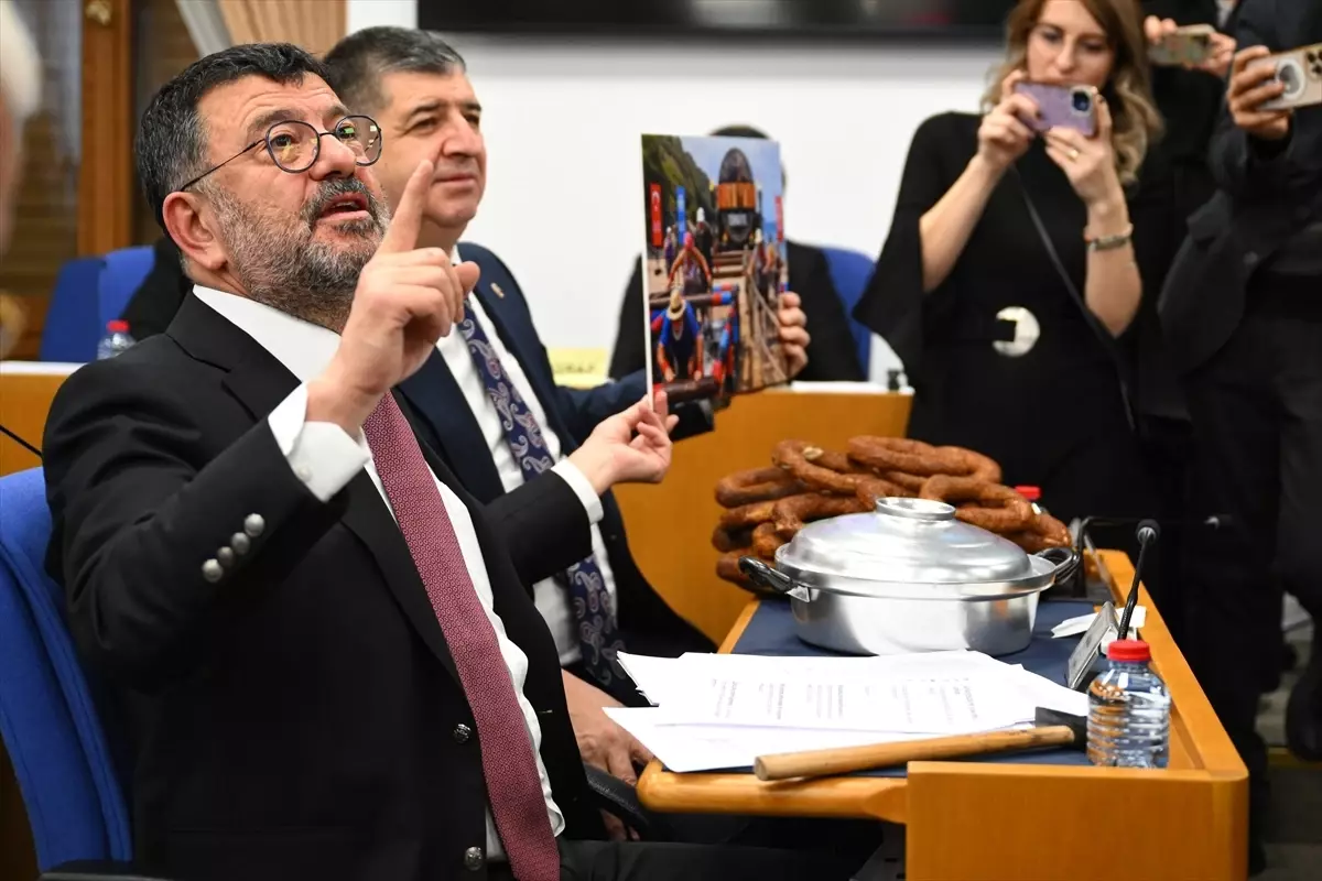 Emekli Aylıkları Artırılıyor