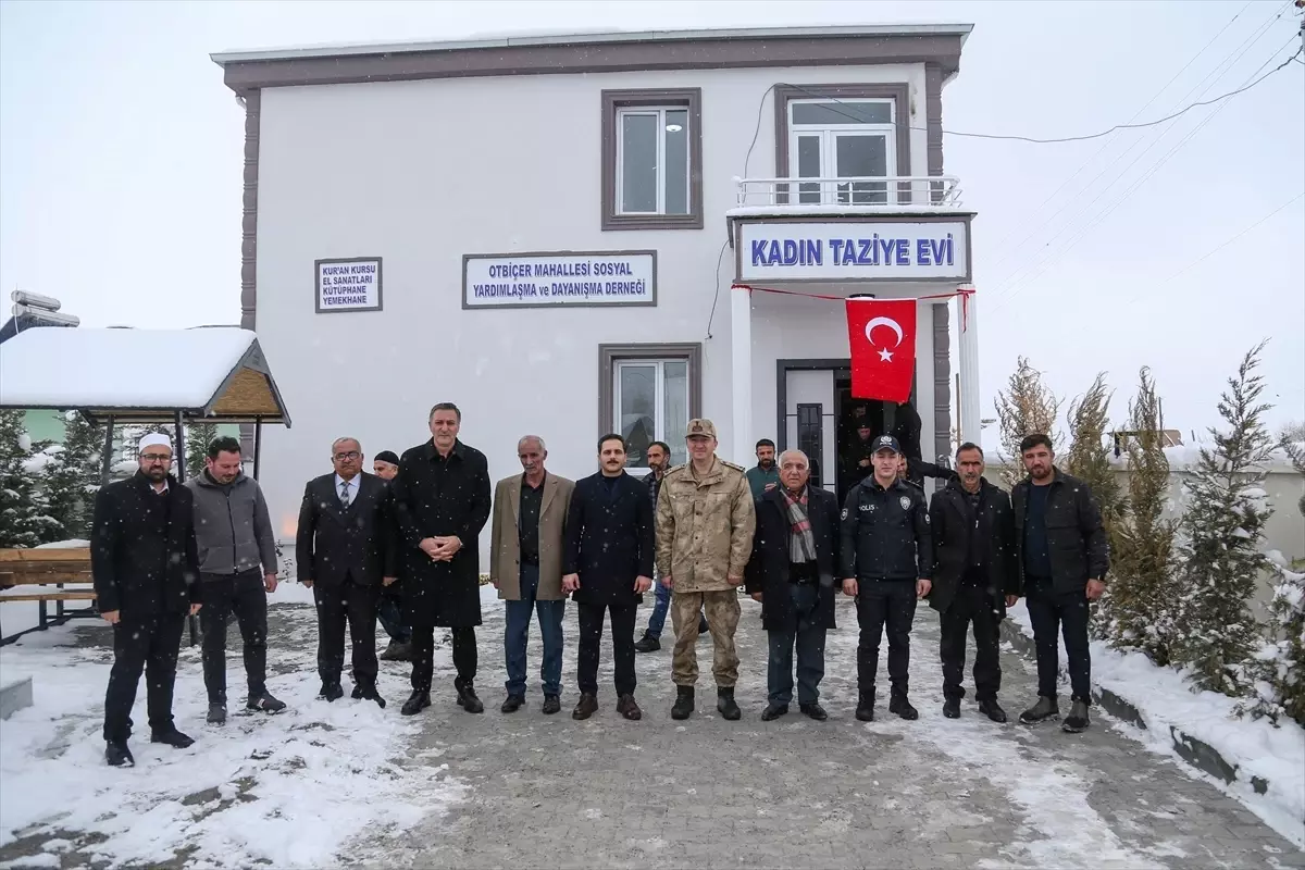 Kadın Taziye Evi ve Kur\'an Kursu Açıldı