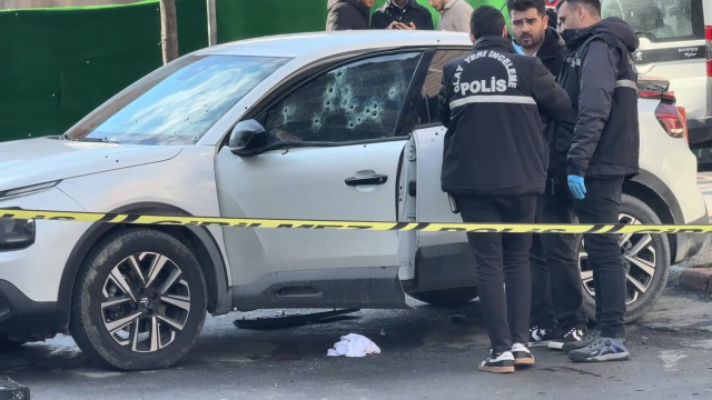 İstanbul'un ortasında suikast! Kurşun yağdırdılar