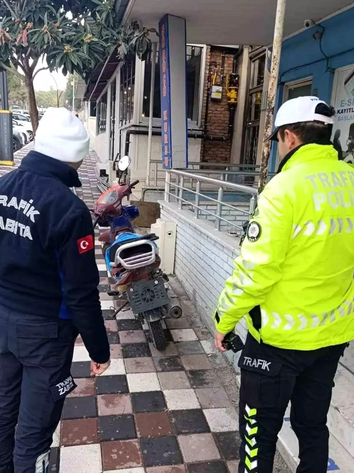 Manisa\'da Motosiklet Denetimi: 324 Bin TL Ceza