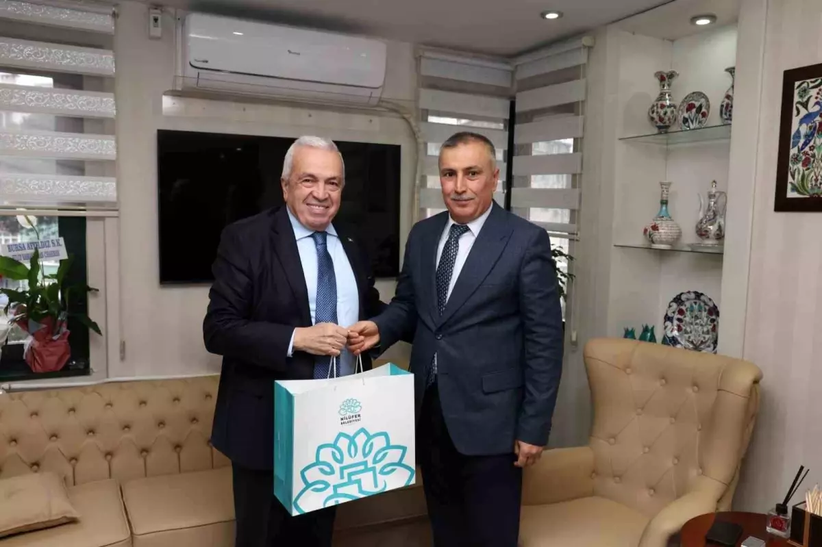 Nilüfer Belediye Başkanı Özdemir\'den Bursa İl Milli Eğitim Müdürü Çokgezer\'e ziyaret