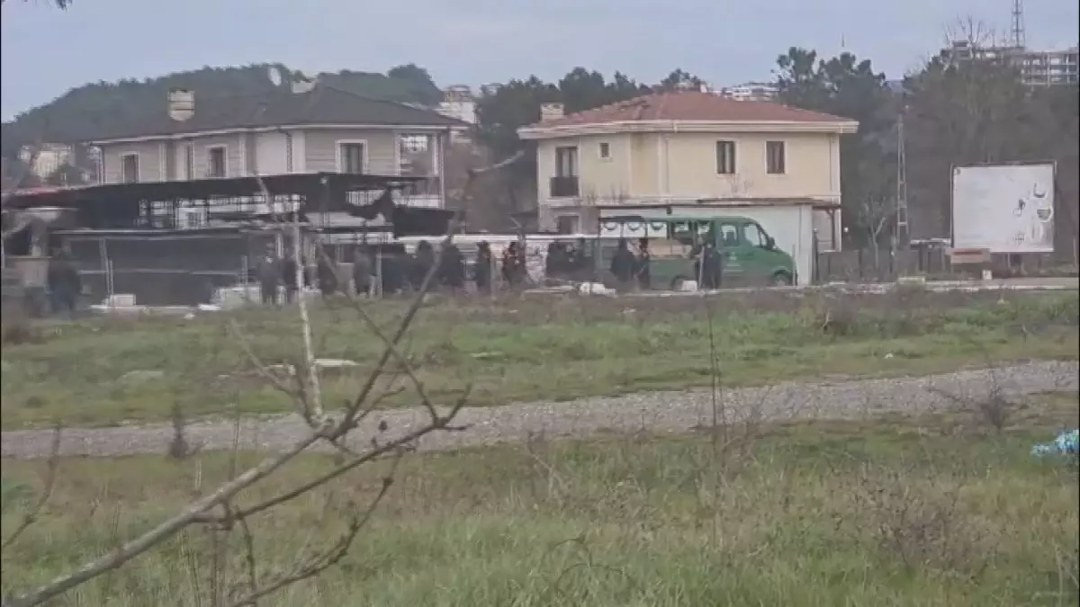 Şile\'de Yangın: 1 İşçi Hayatını Kaybetti