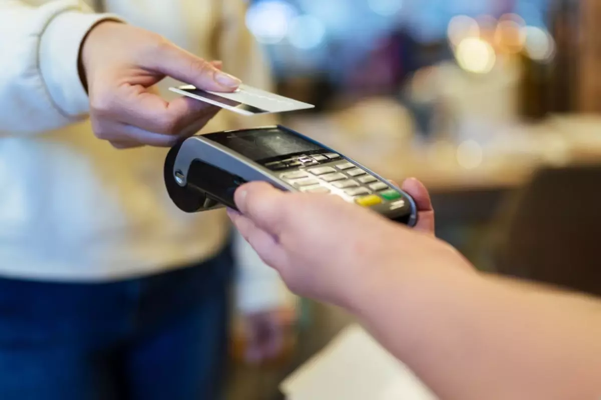 Temassız kartlarda şifresiz işlem limiti 2 bin 500 liraya çıkarıldı