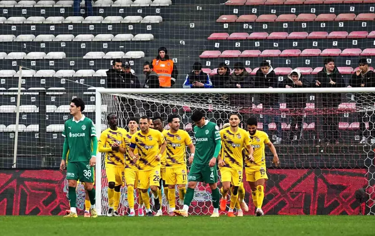 Eyüpspor, Iğdır FK\'yı 2-1 Yendi