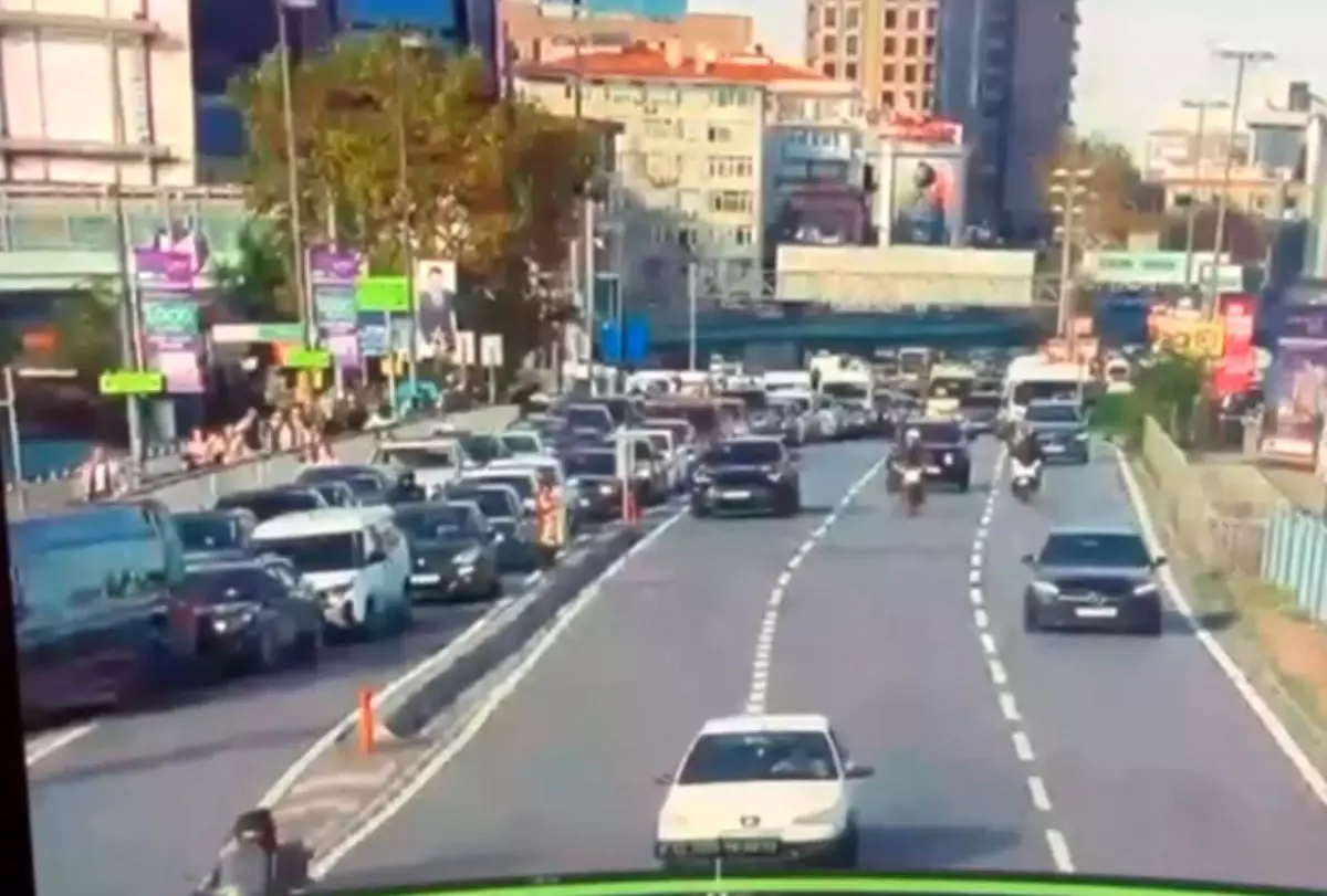 Şişli\'de Avukata Silahlı Saldırı Görüntüleri Ortaya Çıktı