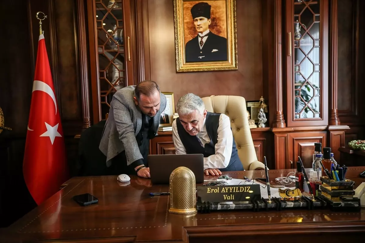 Vali Ayyıldız, Yılın Kareleri Oylamasına Katıldı