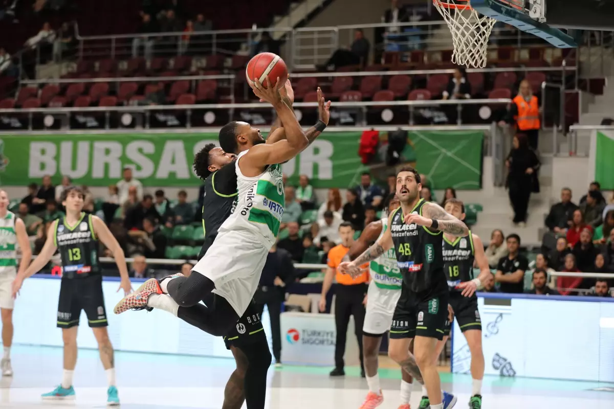 Bursaspor Basketbol Uzatmada Kaybetti