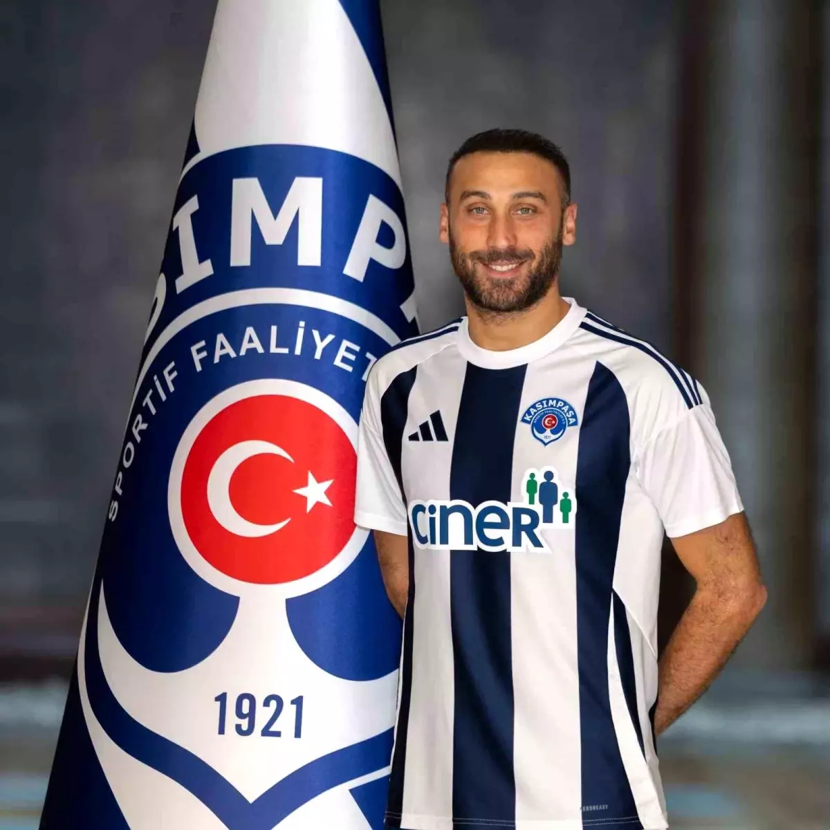 Kasımpaşa, Cenk Tosun\'u Transfer Etti